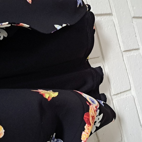 Express Black Floral Ruffled Tie Front Sleeveless Dress. Size 4 NWT - Picture 9 of 11